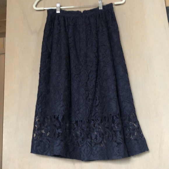 J. Crew Navy/Evening Blue Lace midi Skirt size 2 EUC - Picture 3 of 10